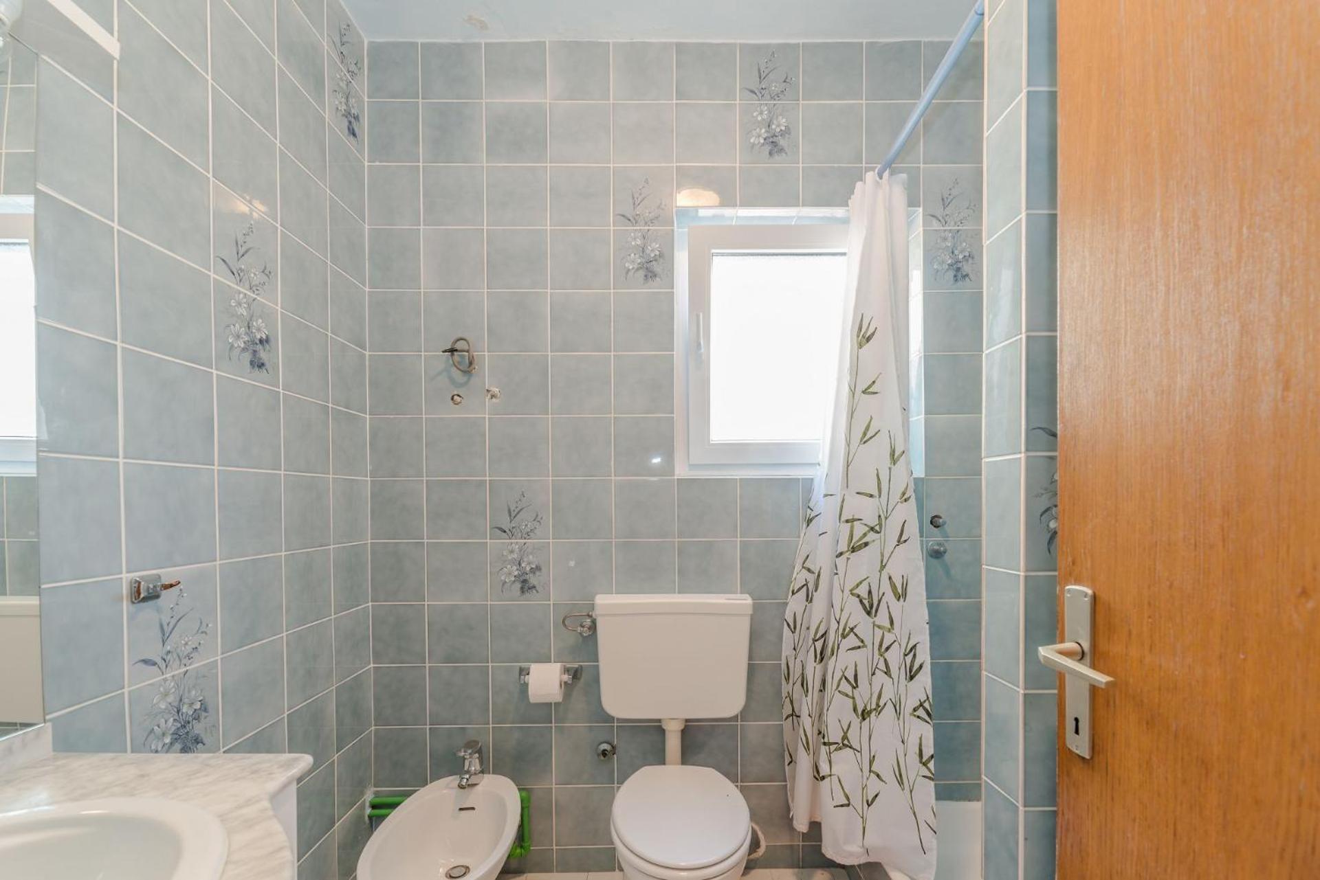 נין Apartments Ivica - With Parking מראה חיצוני תמונה